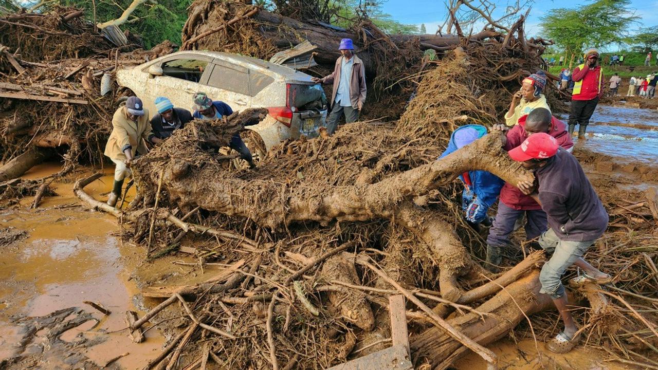 The collapse of the dam in western Kenya led to a major road being blocked. 