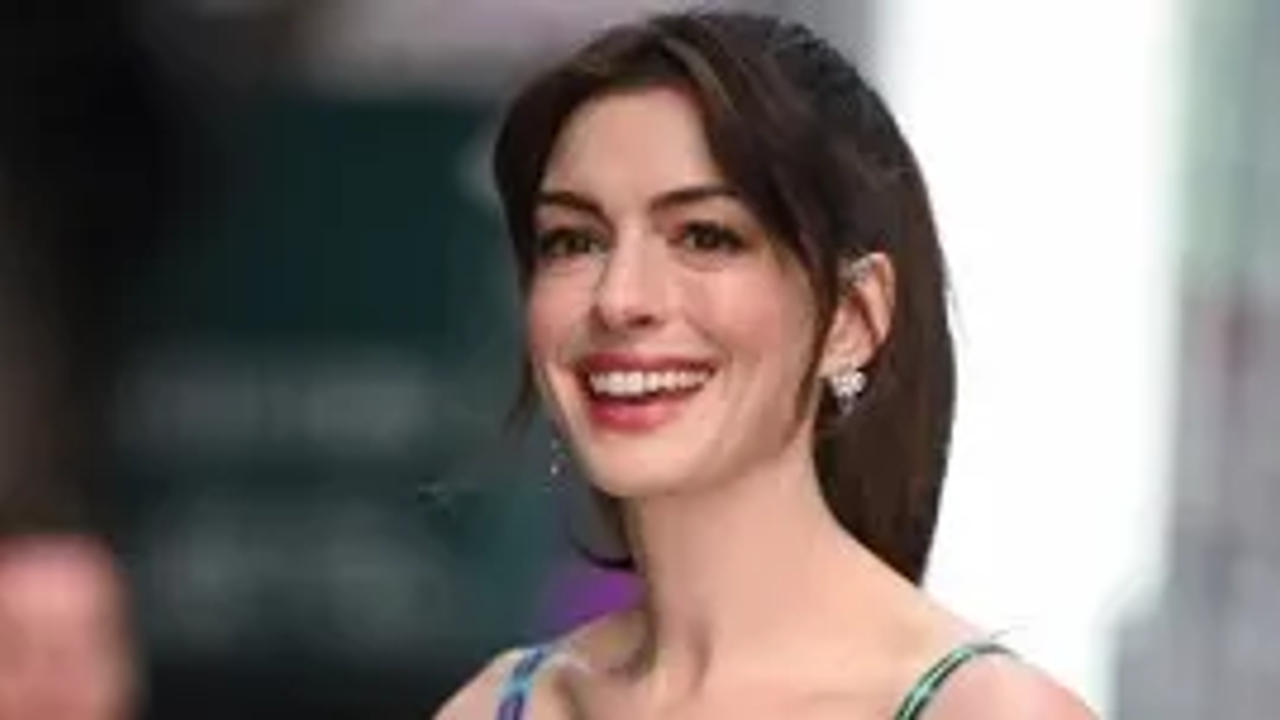 Anne Hathaway