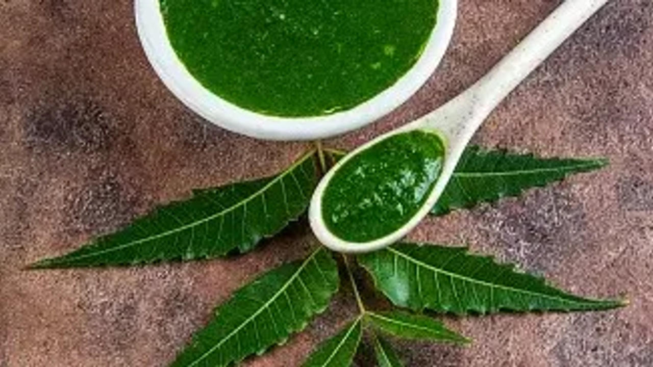 Neem leaves