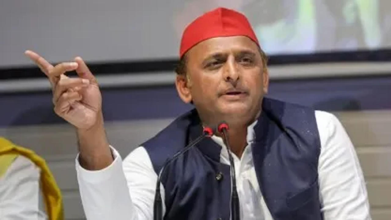 In a surprising turn of events, Akhilesh Yadav revealed the name of potential PM candidate that he and his party were considering ahead of LS polls.