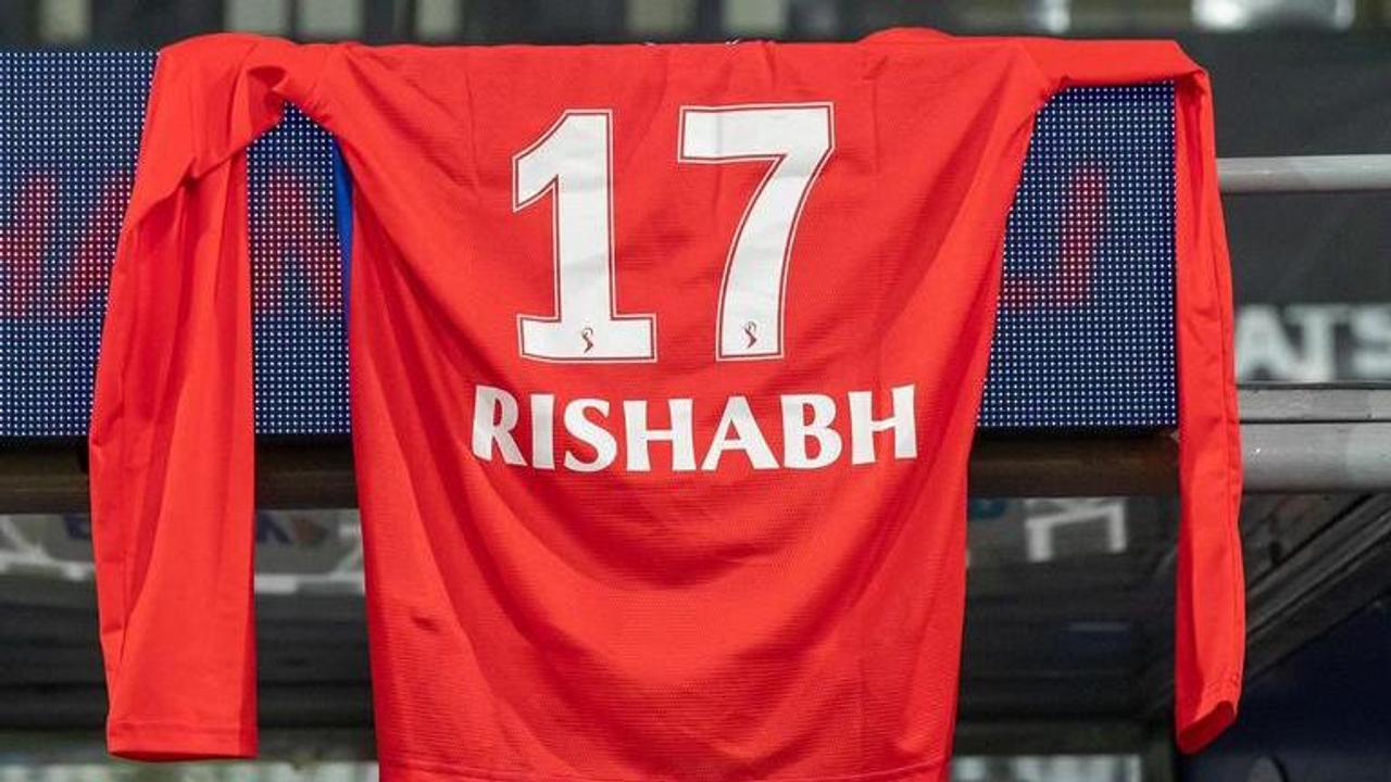 Rishabh Pant's jersey