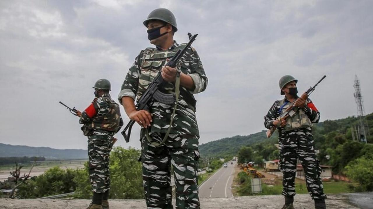 BREAKING: Suspected Explosive Recovered in Jammu And Kashmir’s Rajouri 