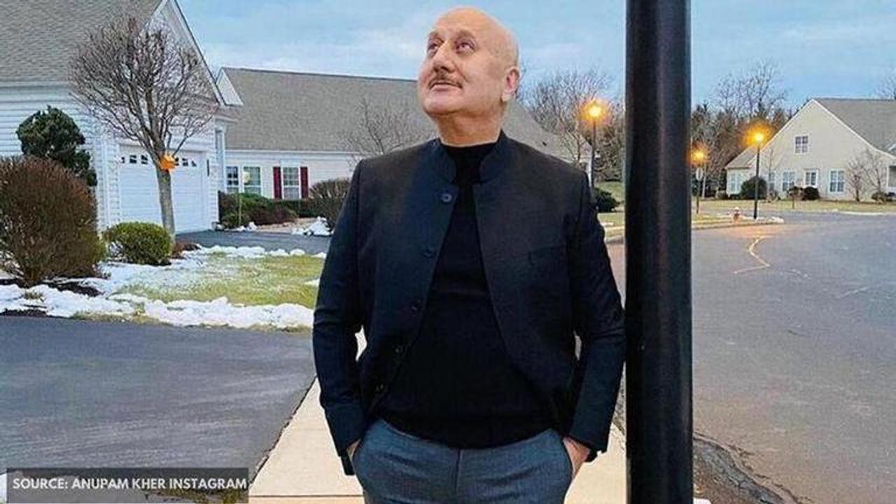 Anupam Kher enjoys 16mn followers on Twitter, thank fans for their generosity