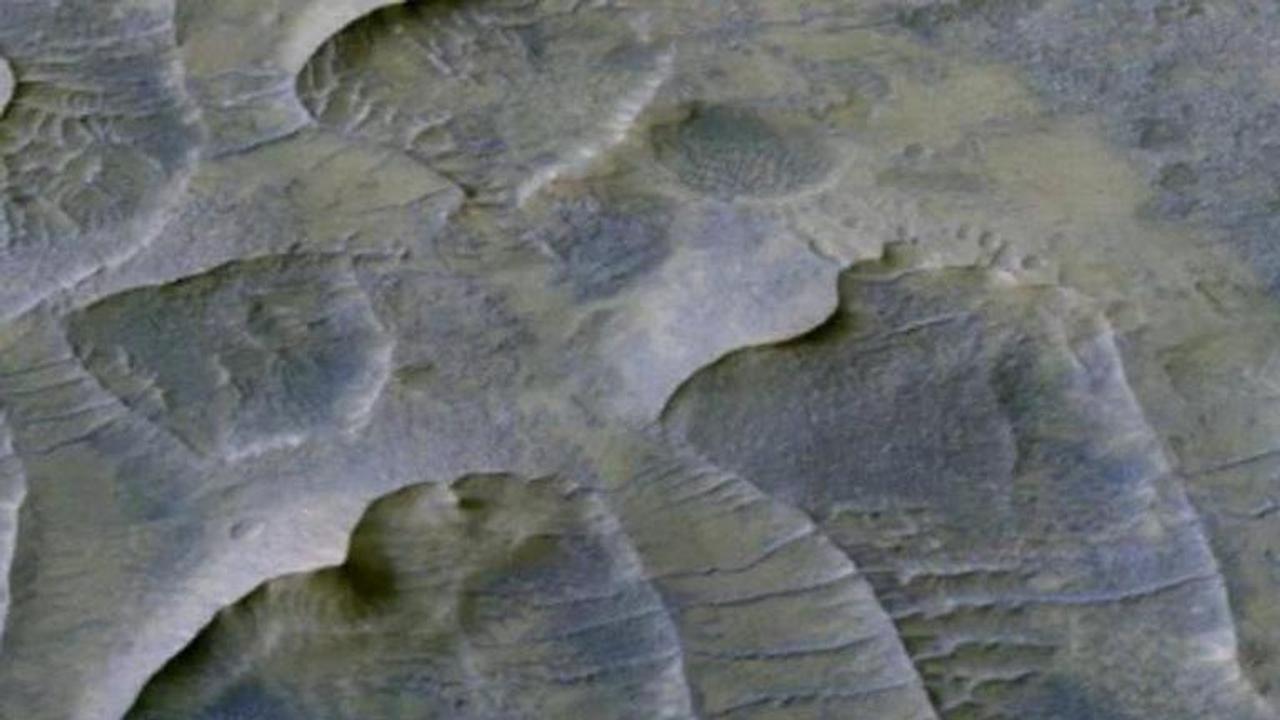 NASA finds billion year old sand dunes on Mars, touts little climatic change on planet