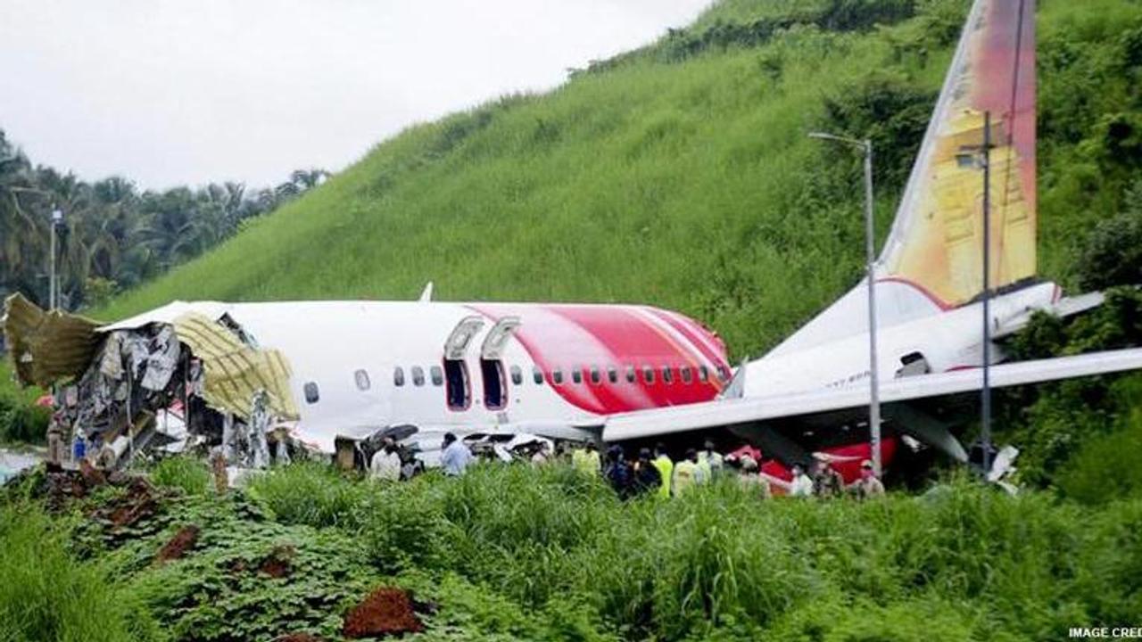 Kozhikode plane crash