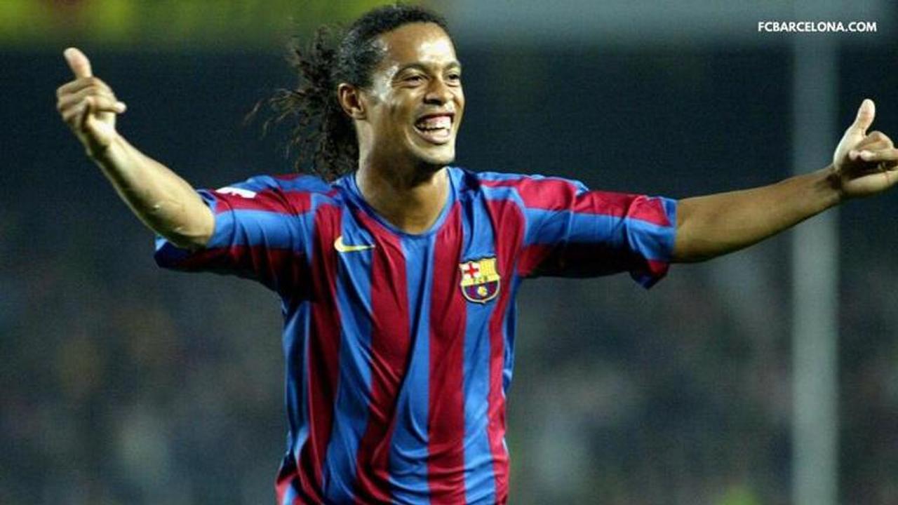 why did ronaldinho leave barcelona