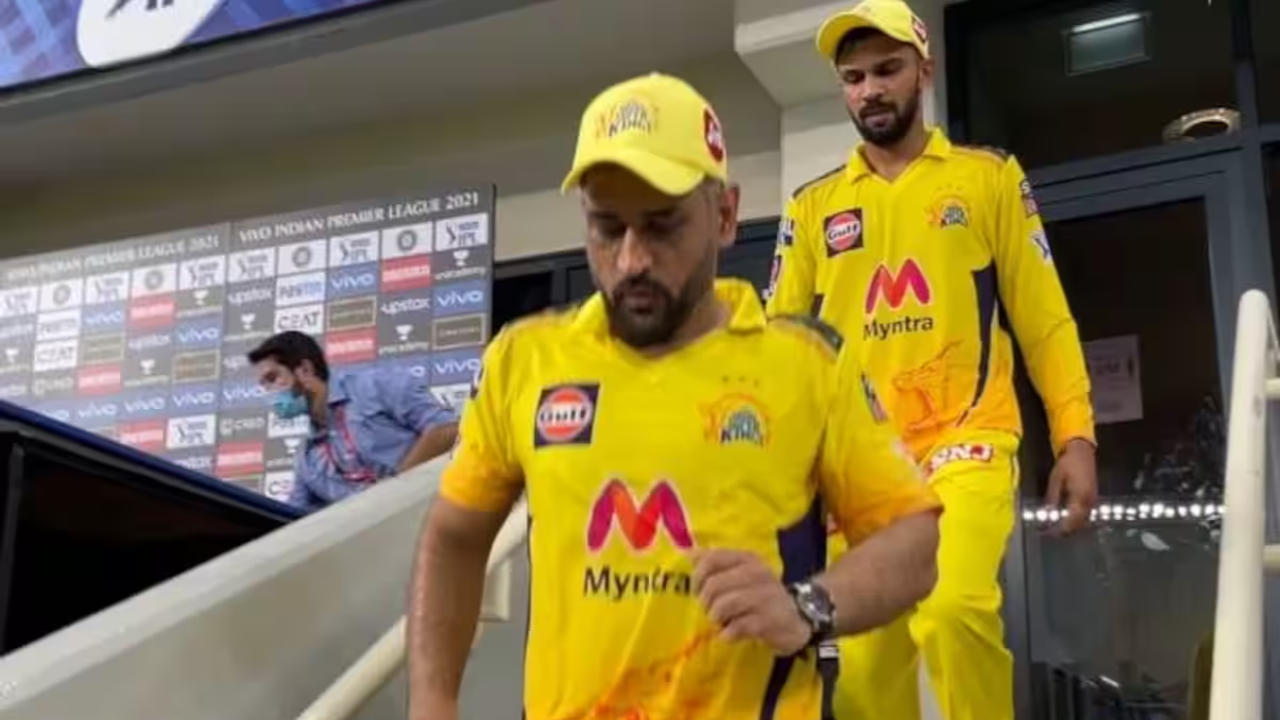 MS Dhoni and Ruturaj Gaikwad