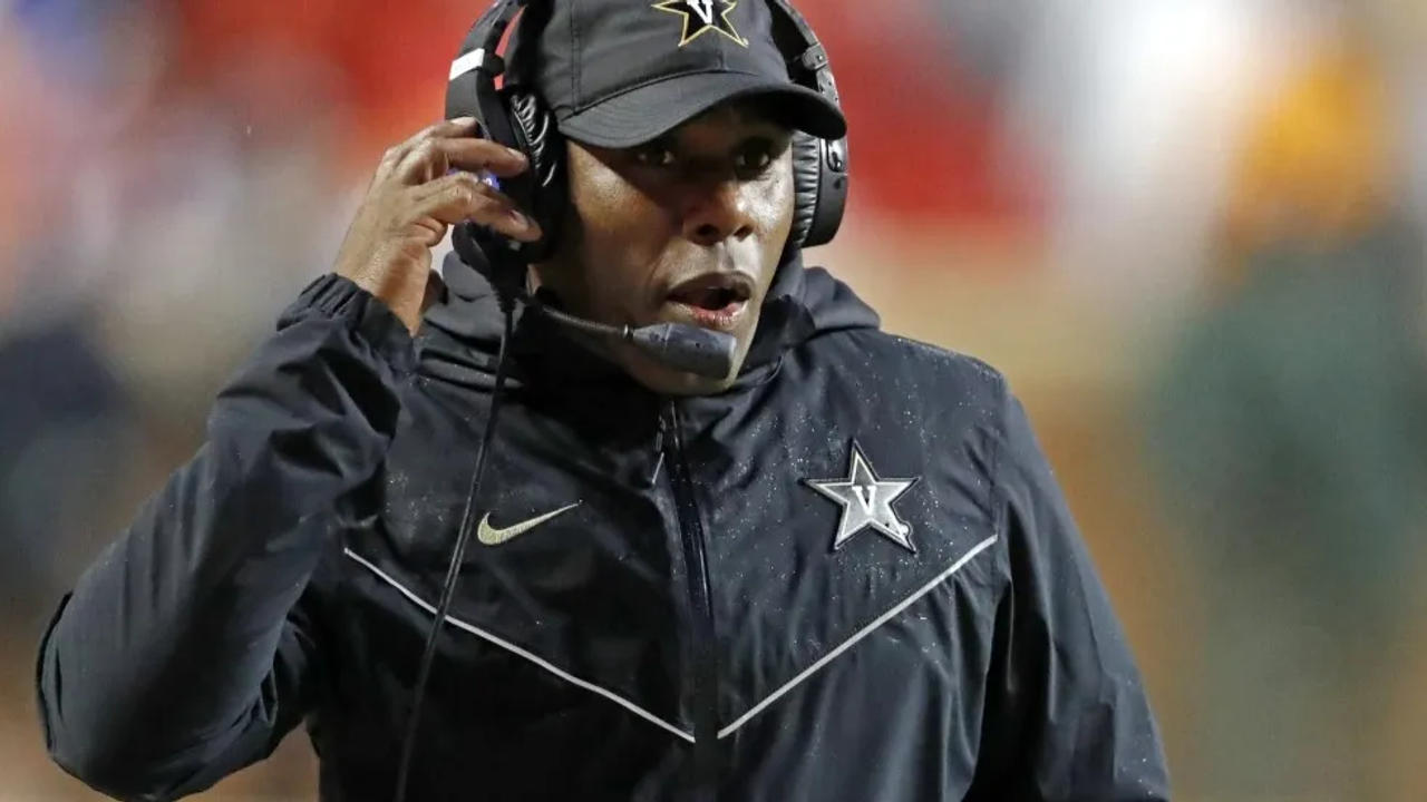 Derek Mason