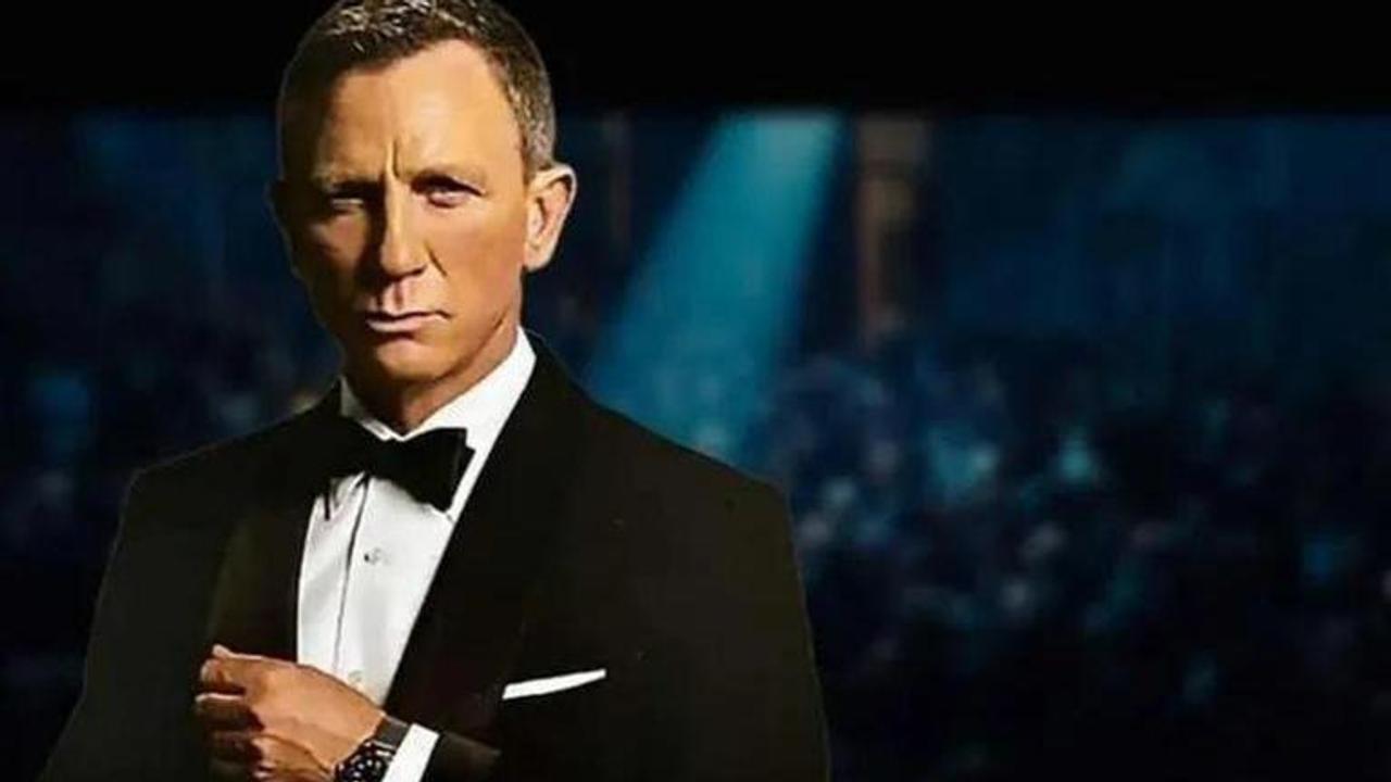 Daniel Craig