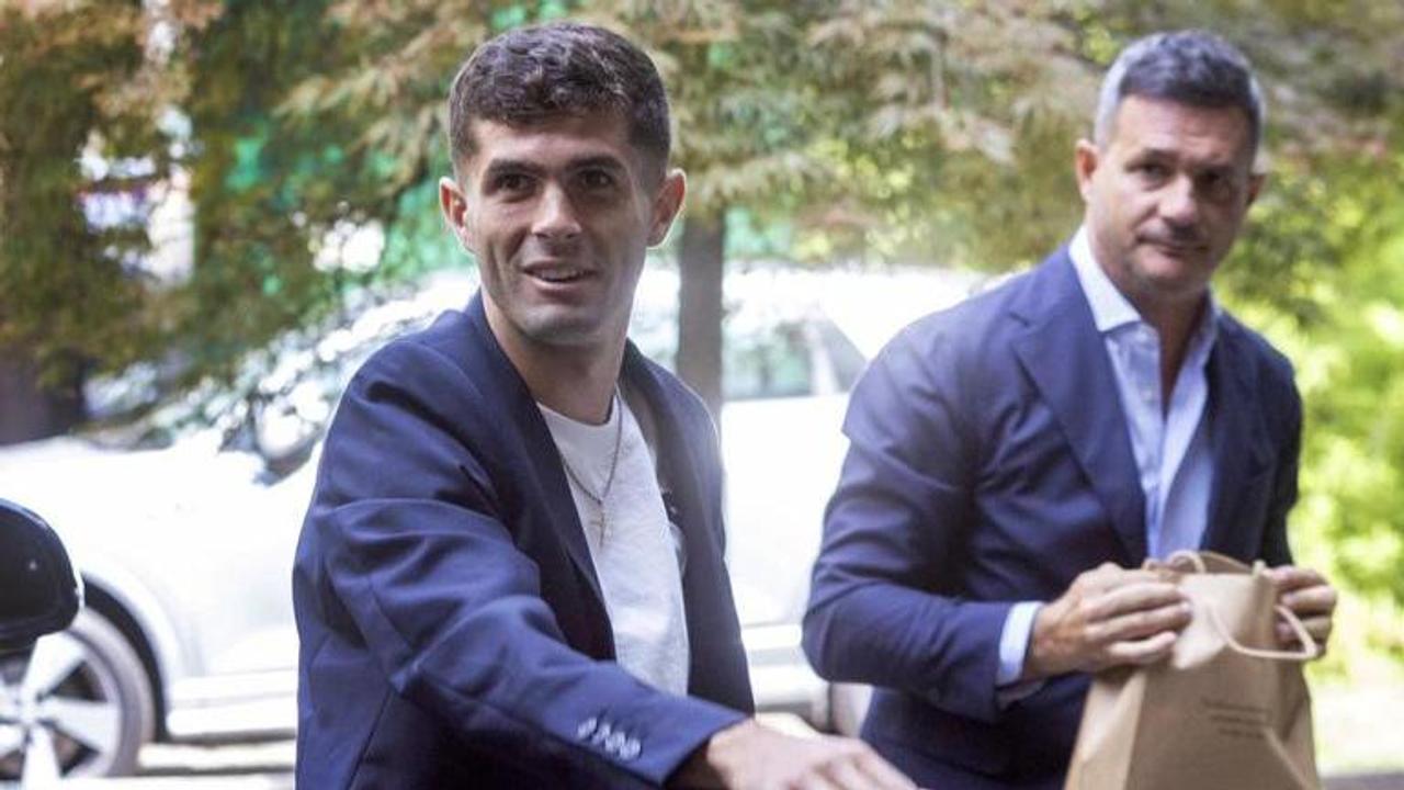 Christian Pulisic signs with US-owned AC Milan to revive his club career before home World Cup