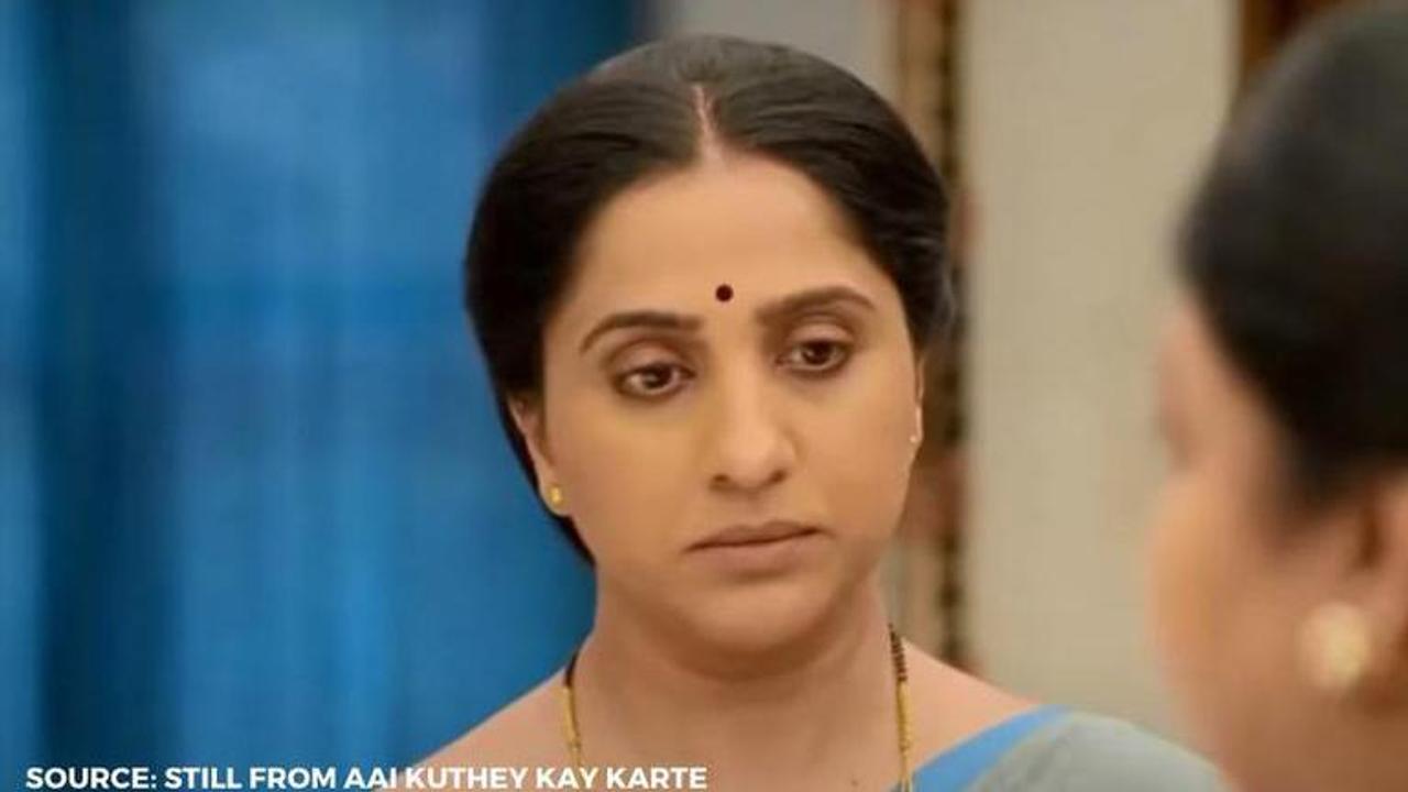 aai kuthe kay karte episode