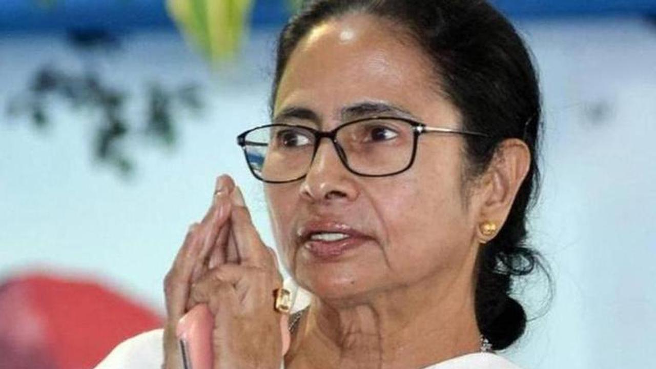 Mamata visits several Kolkata localities on second consecutive