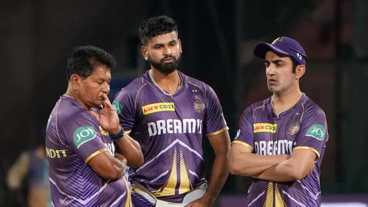 Gautam Gambhir with Shreyas Iyer and Chandrakant Pandit