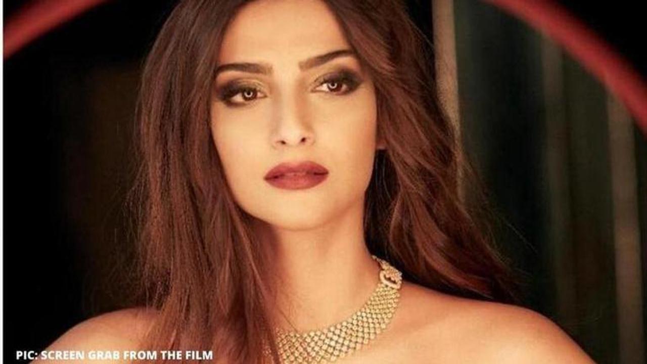 Sonam Kapoor bakes chocolate walnut cake during self-quarantine