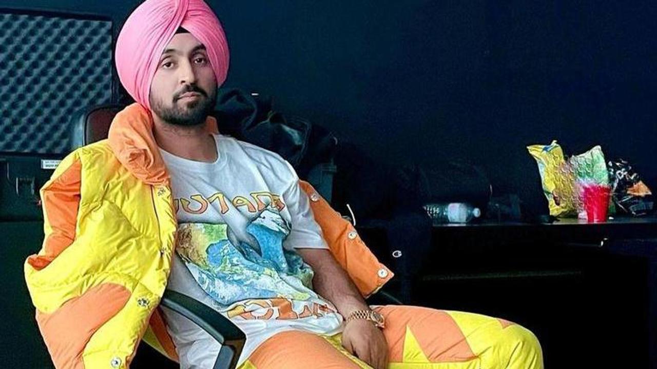 Diljit Dosanjh, Diljit Dosnajh hits at fan, Diljit's pic at fuel station