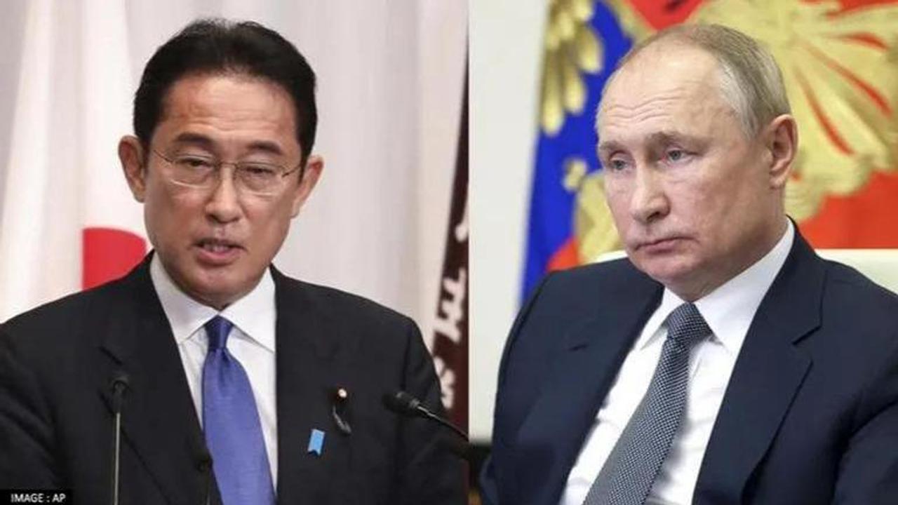 Fumio Kishida and Putin