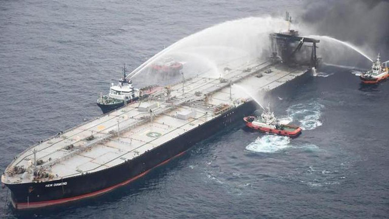 Sri Lanka names captain of oil tanker a suspect in fire