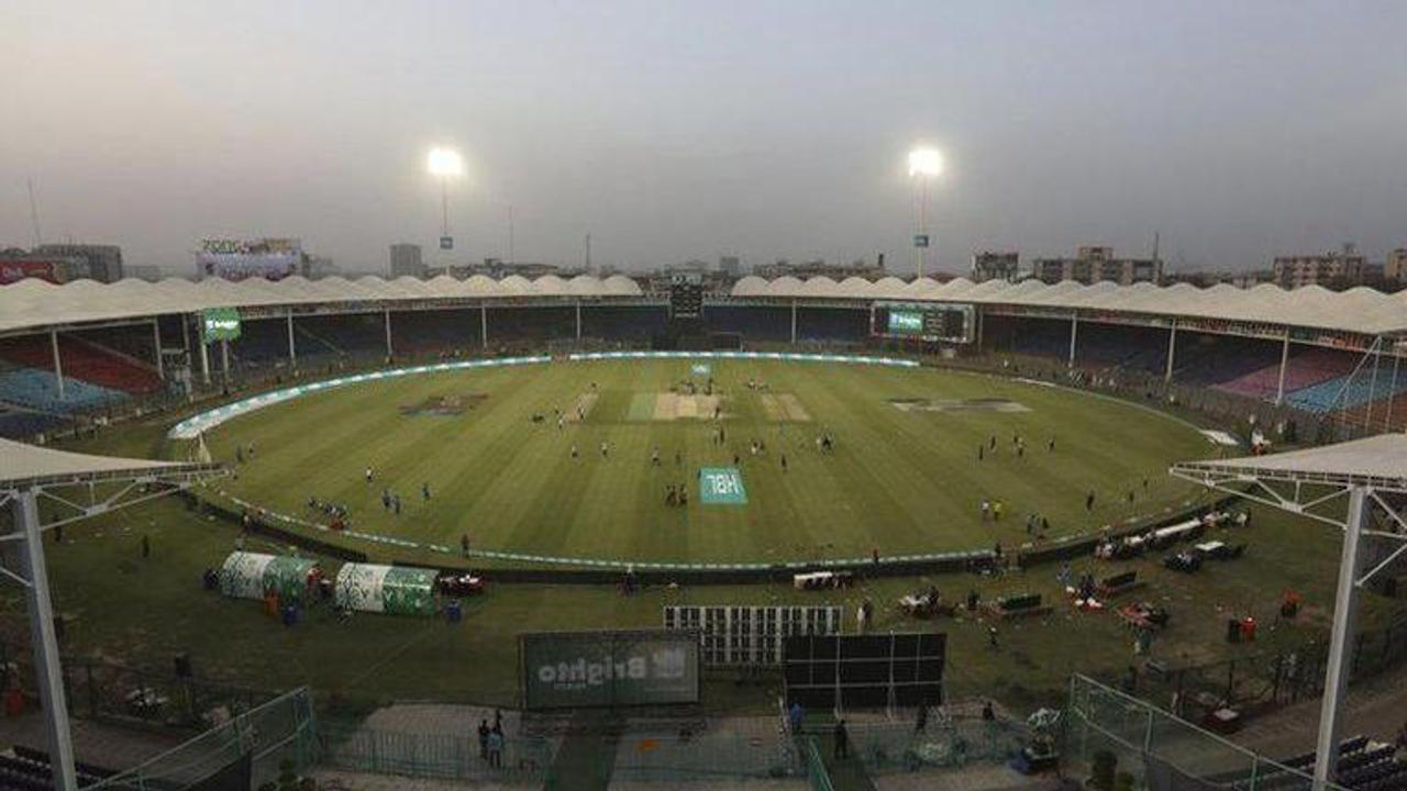 PSL leader Multan beats Peshawar with no fans in stadium