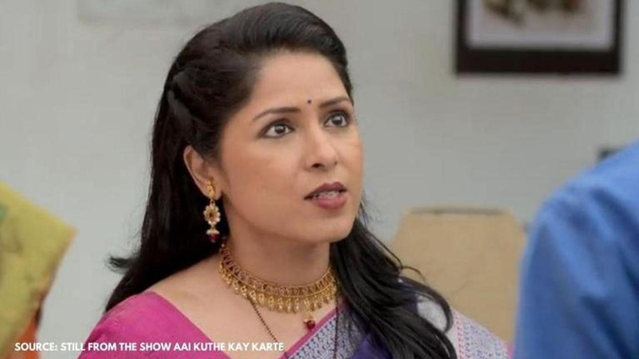 aai kuthe kay karte episode