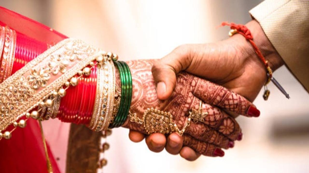 Gujarat Horror: Newlywed Woman Gets Husband Murdered and Killed 4 Days after Marriage