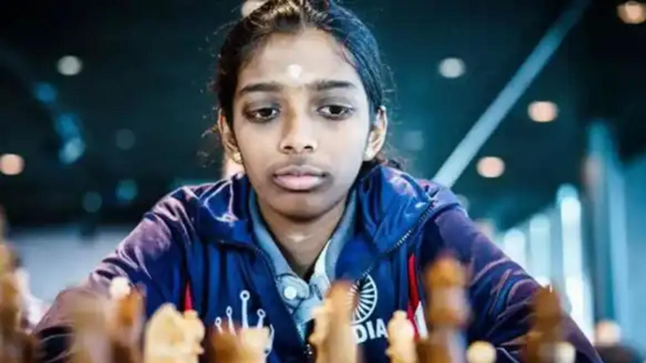 R Vaishali during chess game