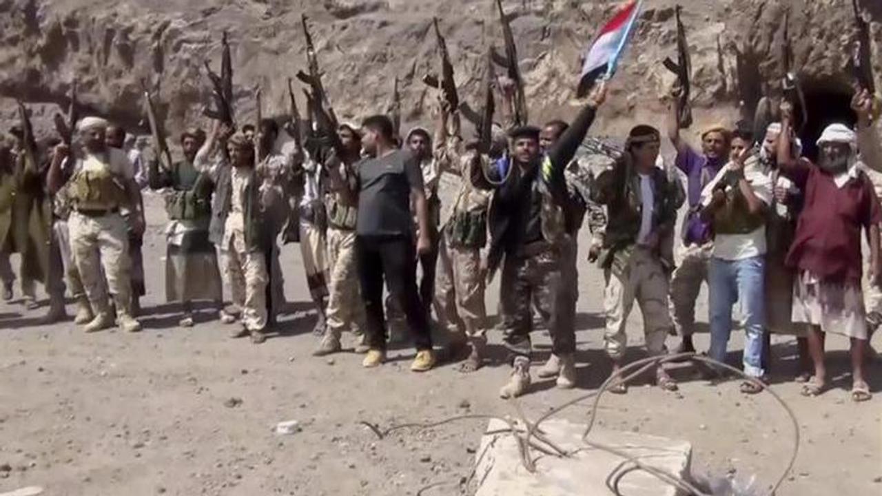 Yemen's separatists to give up self-rule, push peace deal