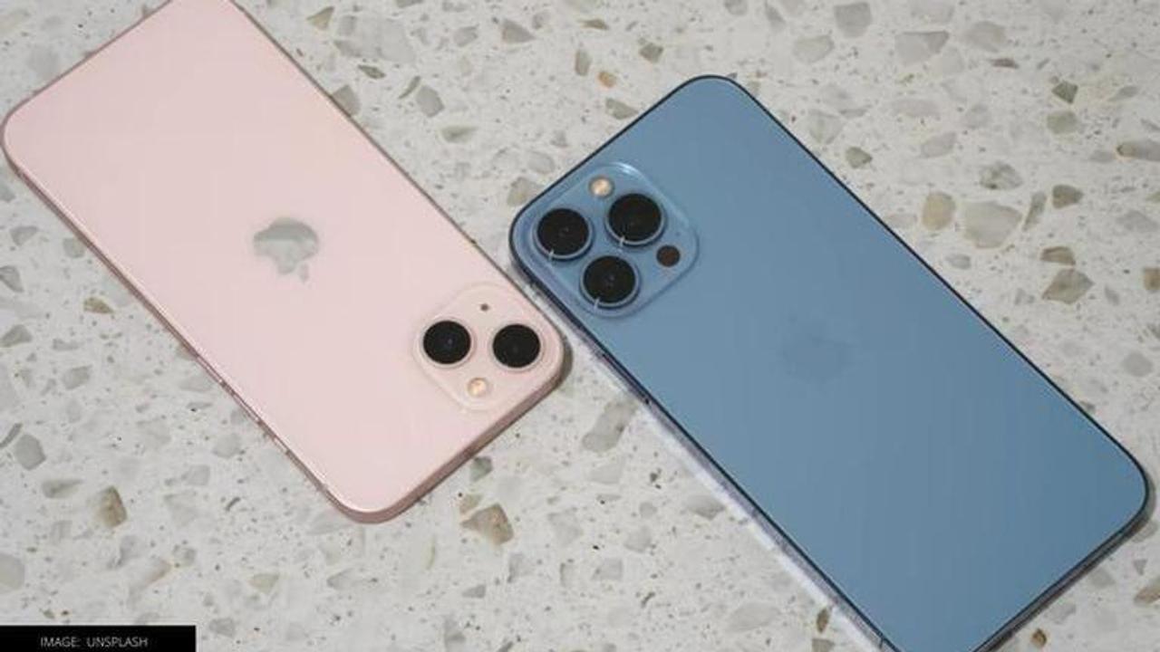 Apple iPhone 13 users are facing pink screen issues, company calls it a software bug