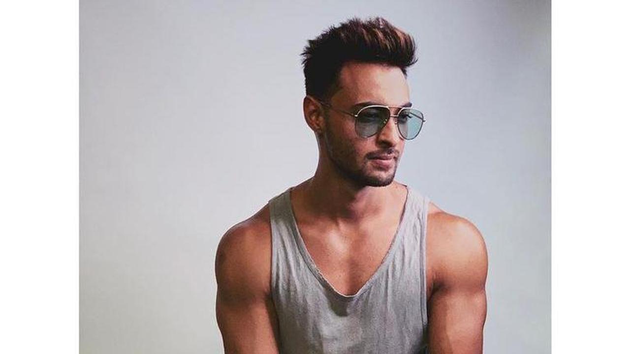 Here's what is stopping Aayush Sharma to follow a strict diet amid lockdown;Details inside