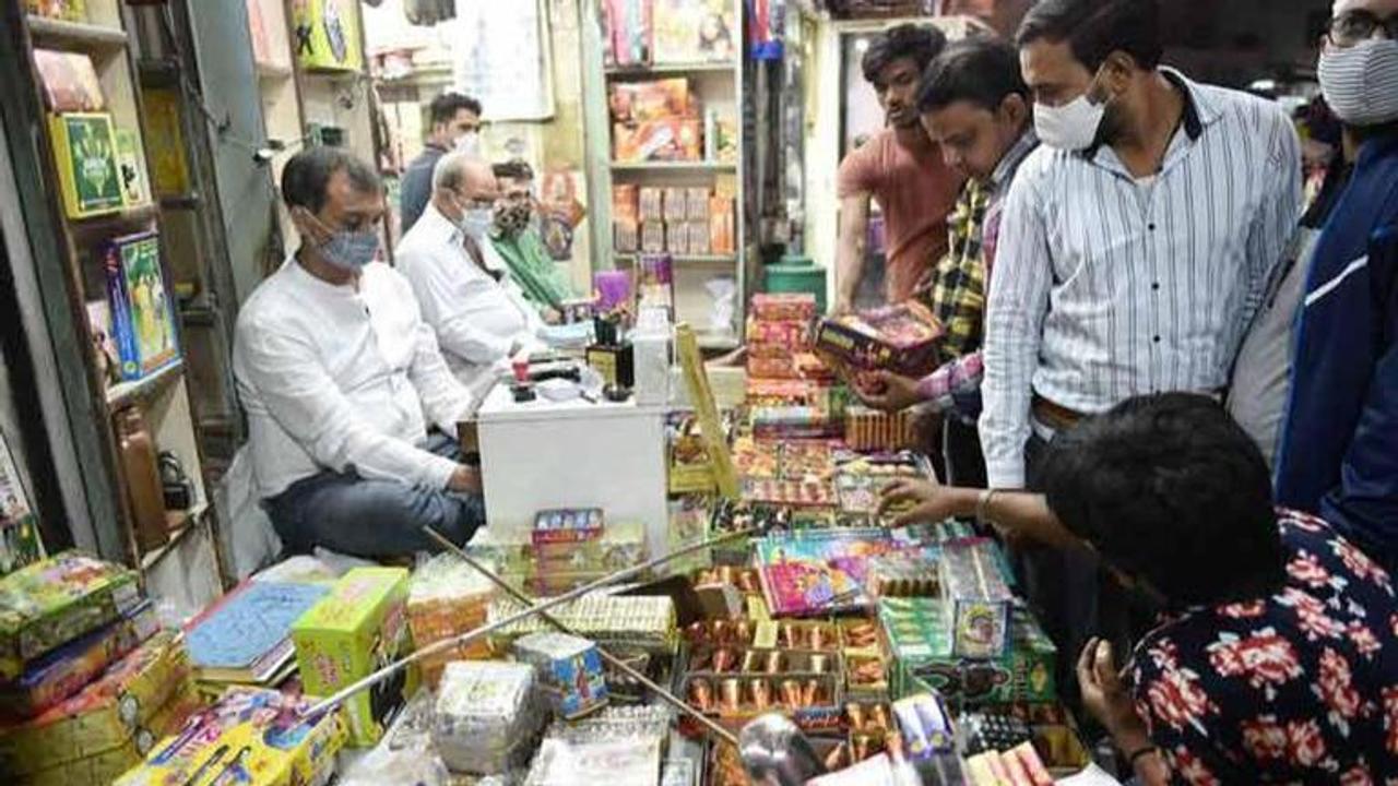 Mumbai civic body bans firecrackers, fireworks ahead of Diwali