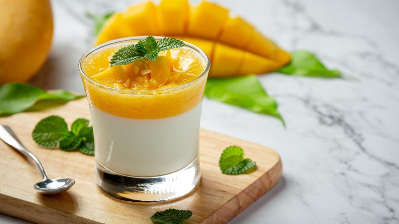 Mango lassi