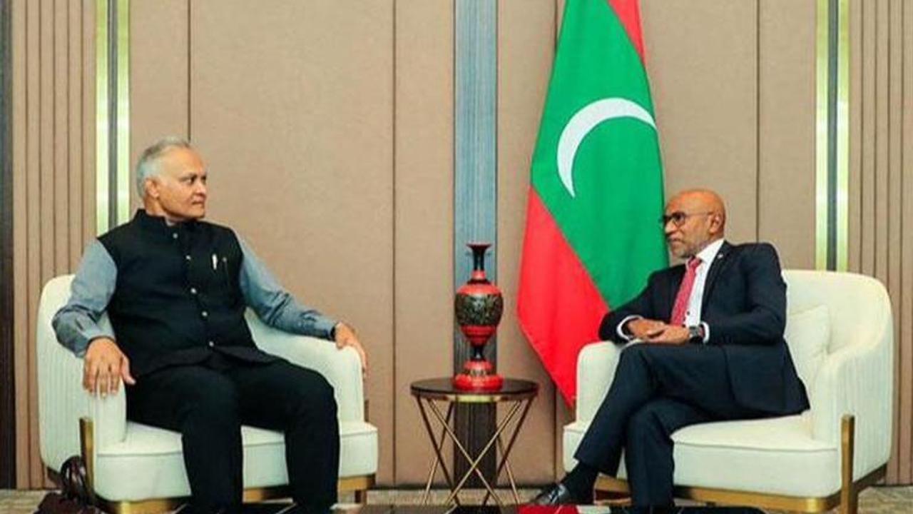 MEA Secretary (West) with Maldives Foreign Secretary.