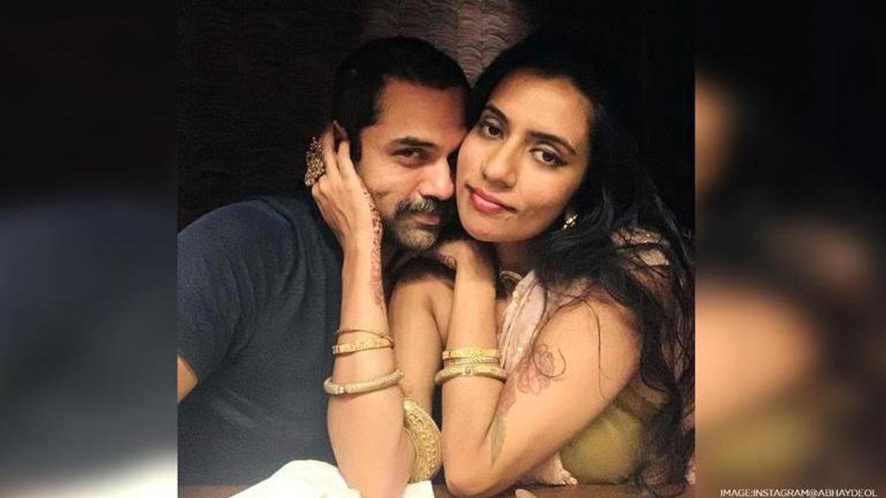 Abhay Deol, Shilo Shiv Suleman, Abhay Deol makes relationship official?