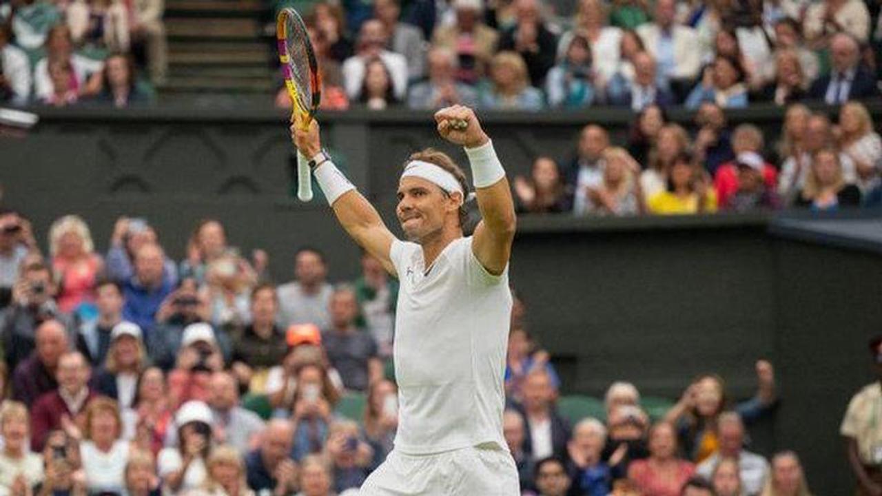 Rafael Nadal advances at Wimbledon