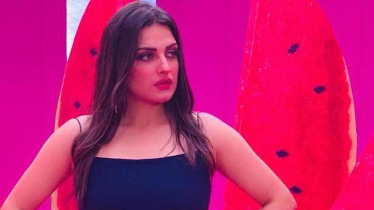 himanshi khurana