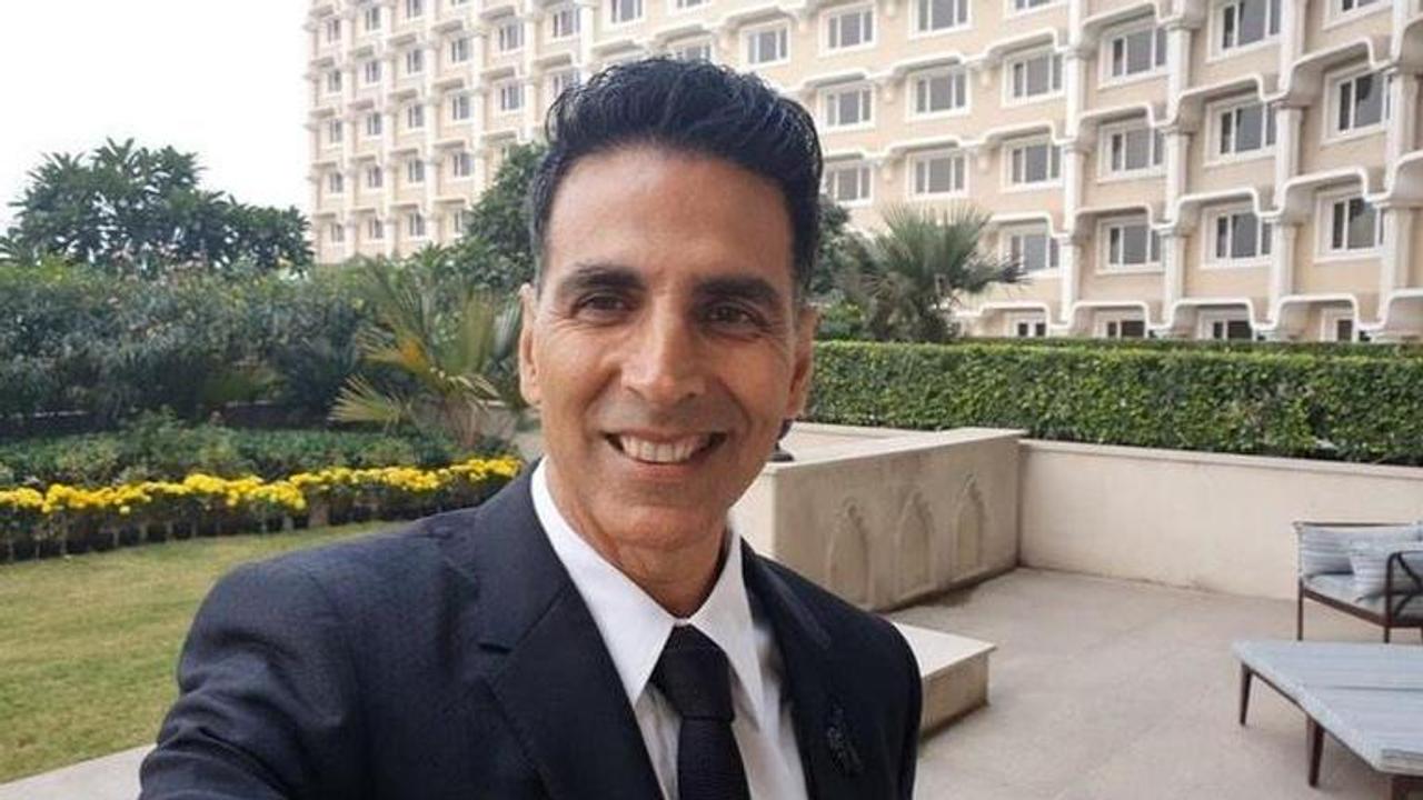 Akshay Kumar takes part in a noble cause,urges people to help street vendors amid pandemic