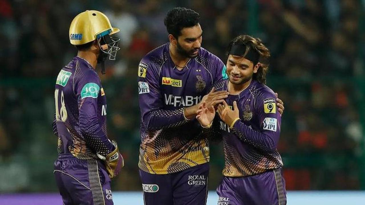 RCB vs KKR Live Score today IPL Match