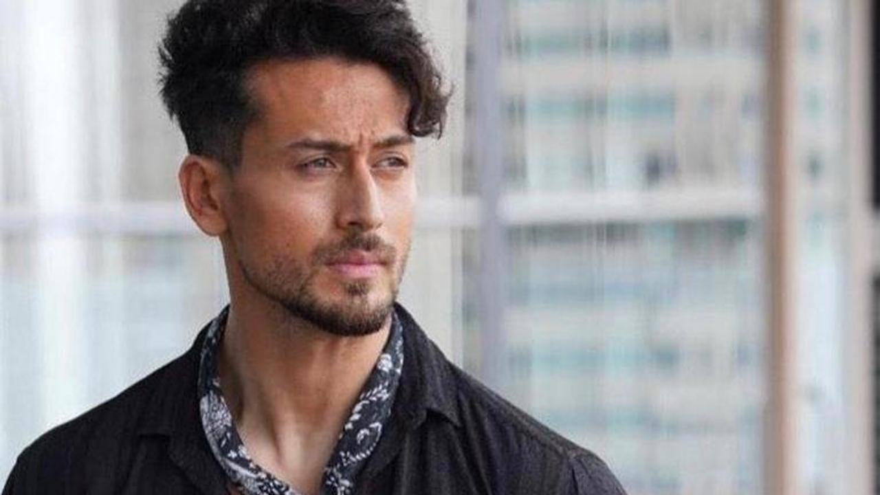 Tiger Shroff's fan recalls an old incident about former's humble nature