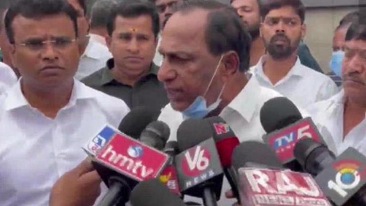 IT raids Telangana Minister Malla Reddy