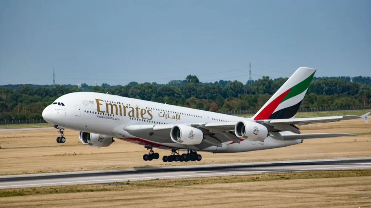 Mother Daughter Duo are Only Passengers on the Flight