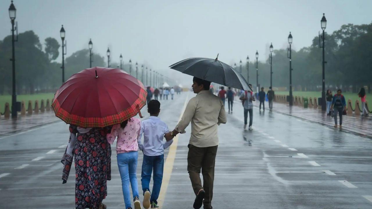 Above-normal maximum temperatures likely in parts of central, north India in February: Weather department