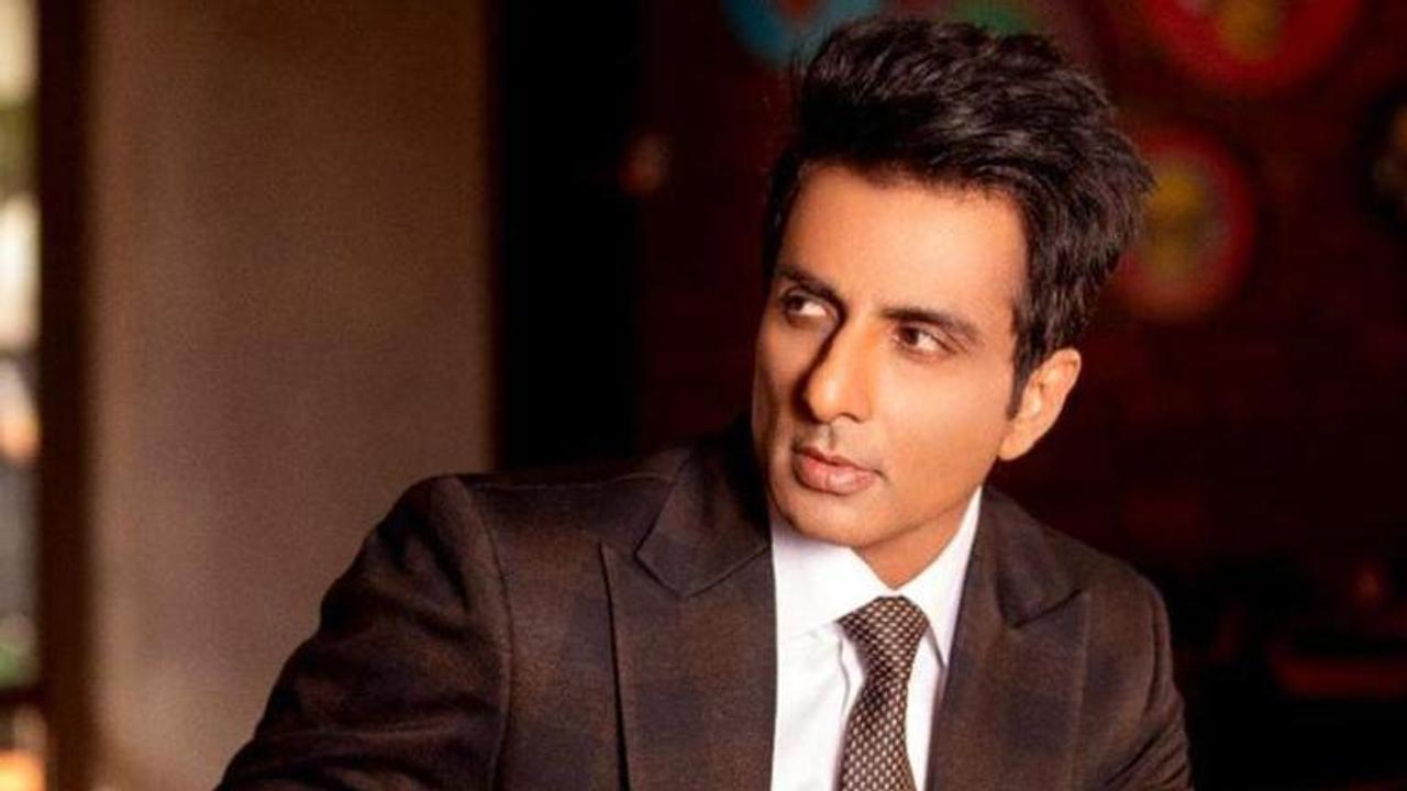 Sonu Sood all set to launch an initiative for IAS aspirants, netizens hail the actor