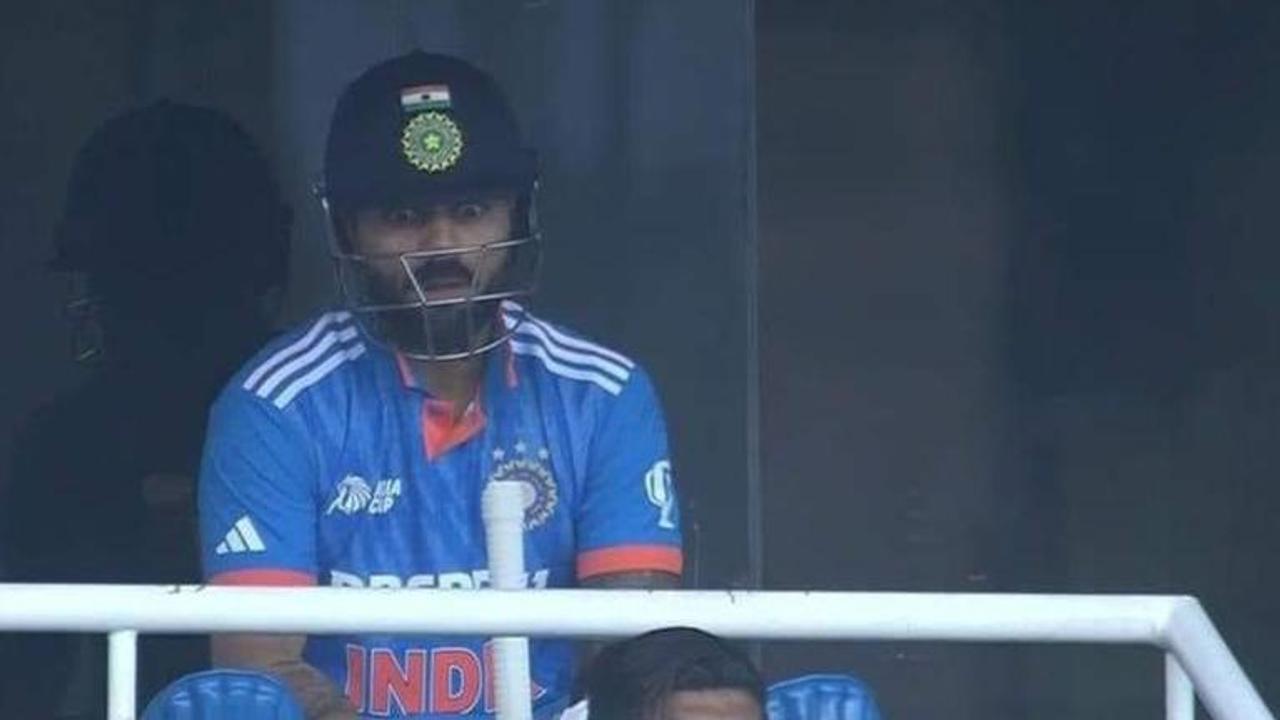 IND vs PAK: Virat Kohli's gesture right before Rohit Sharma's wicket goes viral - WATCH