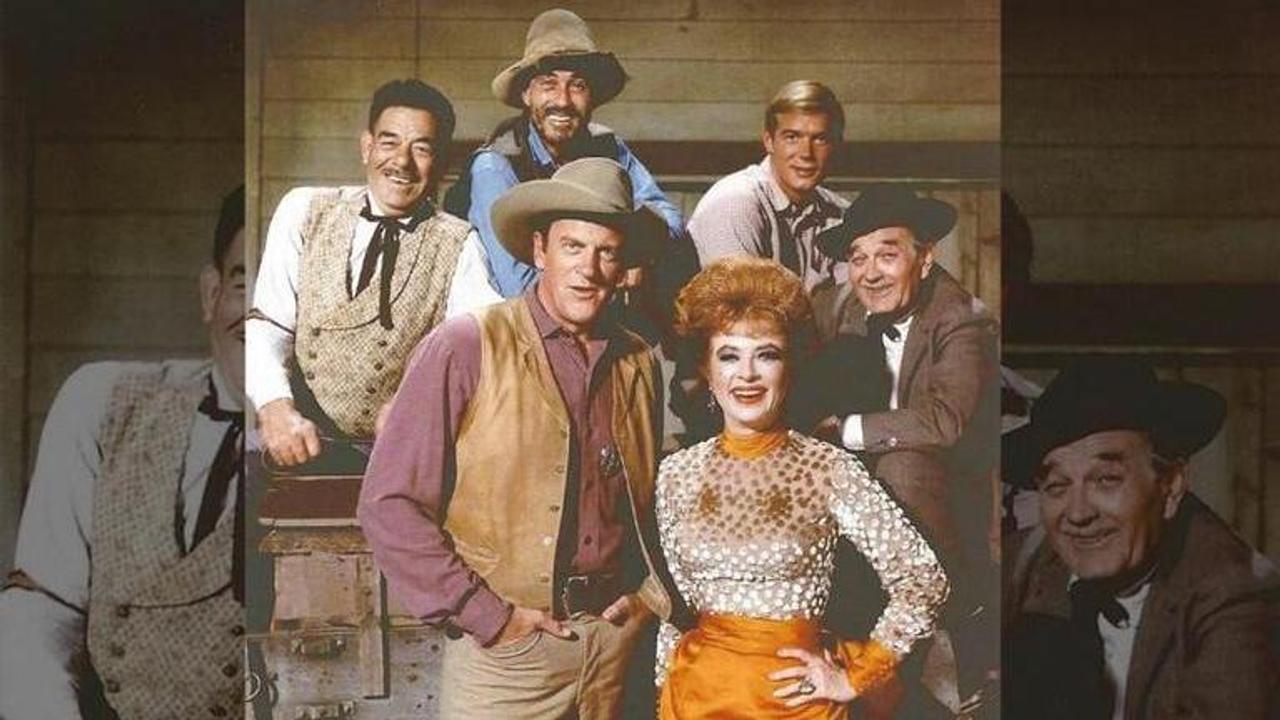 gunsmoke christmas episodes