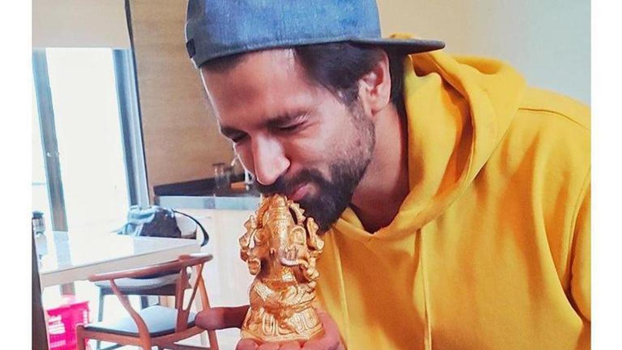 Rithvik Dhanjani documents sculpting Ganpati idol at home ahead of Ganesh Chaturthi