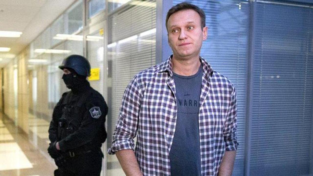 Hospital doctor: too risky to transport Navalny