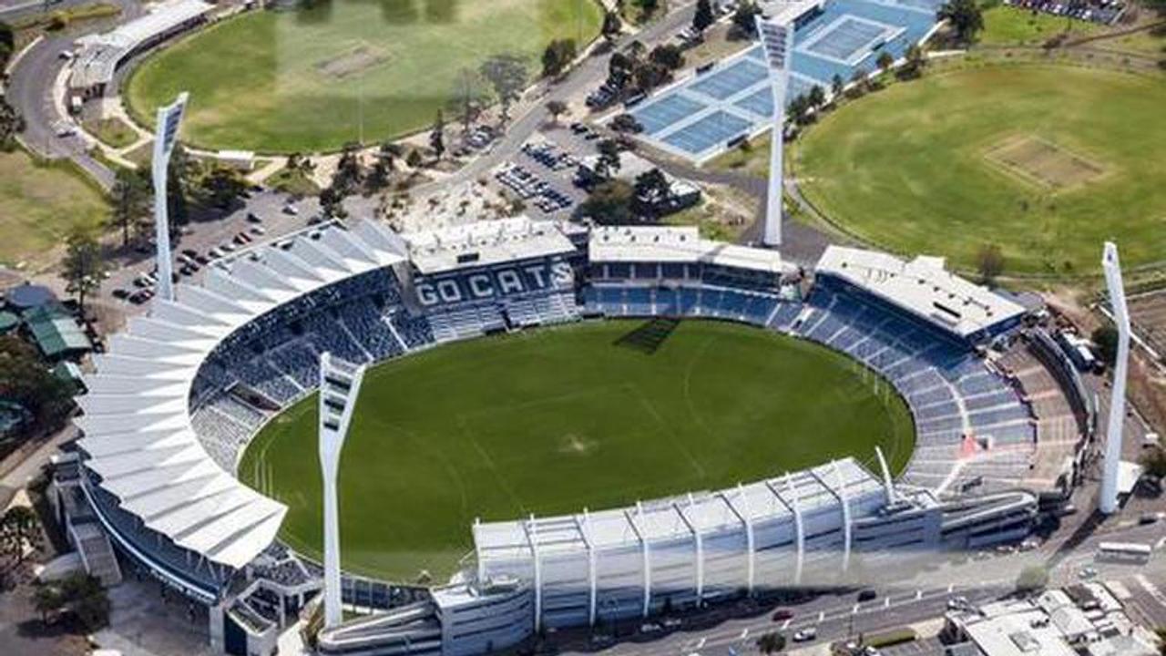 Freemantle Dockers travels more than 4000 km as Australia's footy season is set to resume