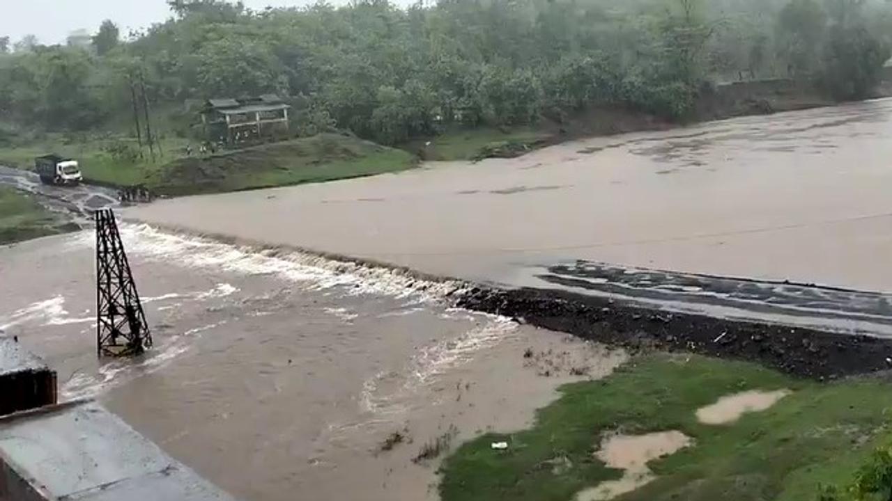 Bridge Submerged in Dehraje River as Palghar Receives Heavy Rain