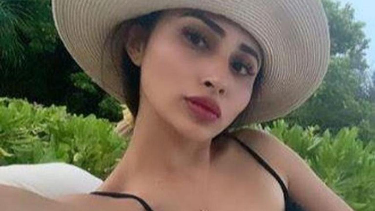 Mouni Roy