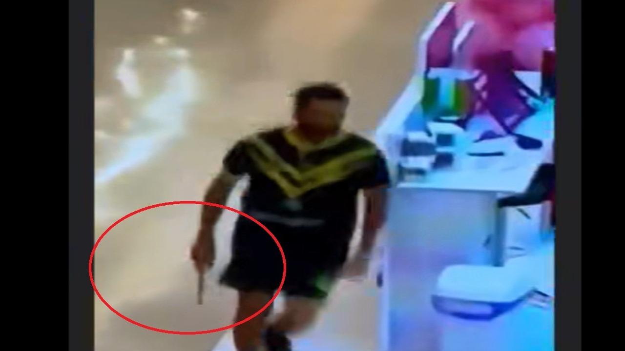 Sydney Mall Stabbing: CCTV Captures Moment of Attack -