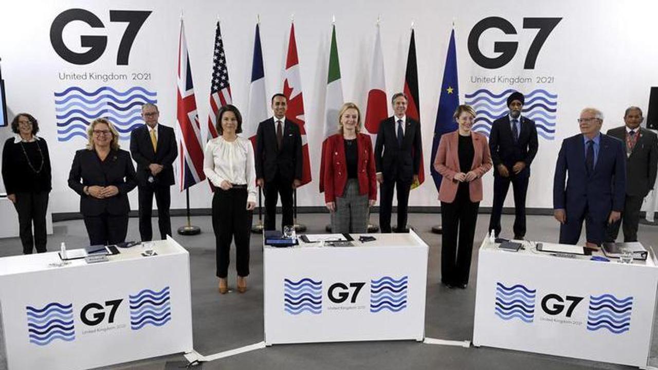 G7